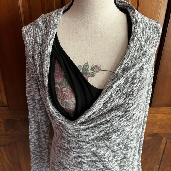 A Pea in the Pod Black White Nursing Maternity Lined Sweater Women's Size Large - Picture 3 of 8